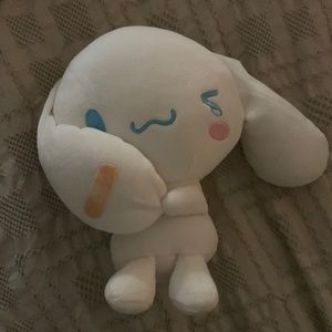 This is a mint-condition Sanrio Cinnamoroll plushie.